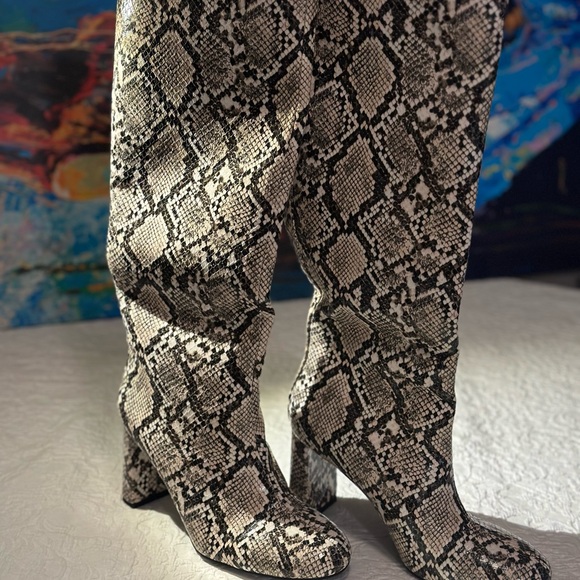 Zara animal print High heeled boots - Picture 5 of 10